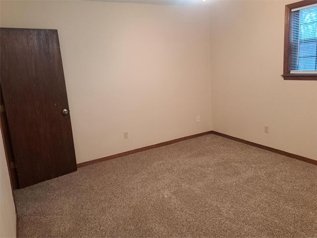 17723 Karen Drive, Neosho, MO 64850