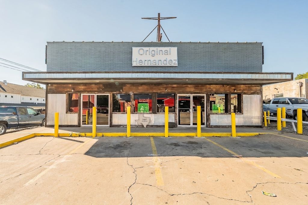 1617 25th Street, Fort Worth, TX 76164 — exterior