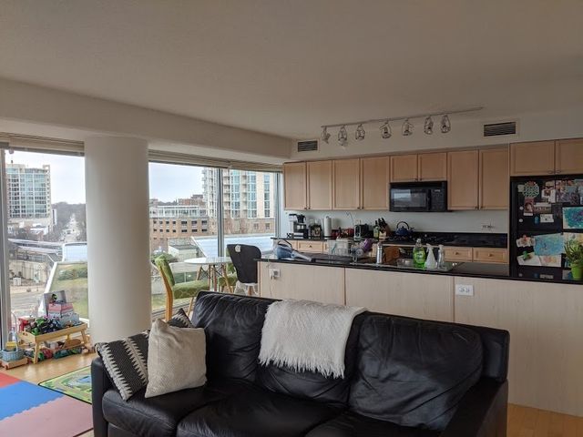 1720 Maple Avenue 710, Evanston, IL 60201