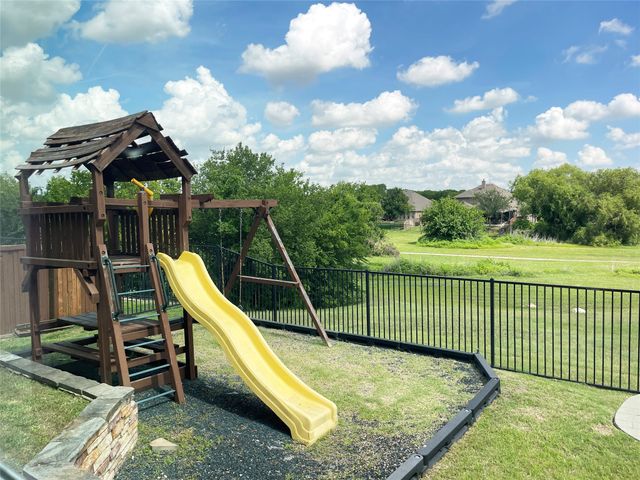 8133 Rock Elm Road, Fort Worth, TX 76131