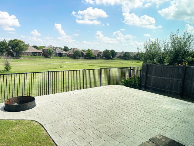 8133 Rock Elm Road, Fort Worth, TX 76131