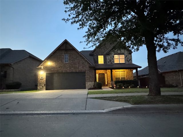 8133 Rock Elm Road, Fort Worth, TX 76131