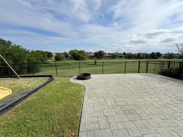 8133 Rock Elm Road, Fort Worth, TX 76131