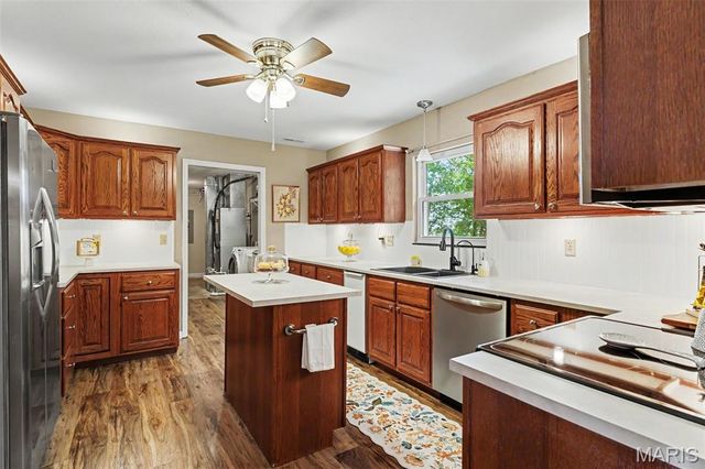 9618 E Vista Drive, Hillsboro, MO 63050
