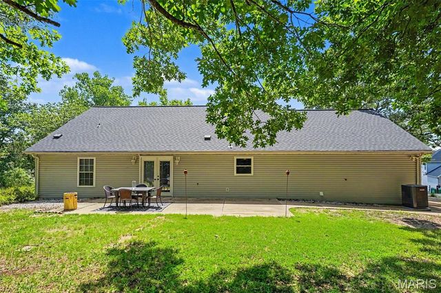 9618 E Vista Drive, Hillsboro, MO 63050