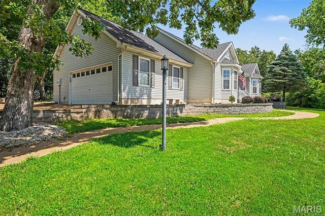 9618 E Vista Drive, Hillsboro, MO 63050