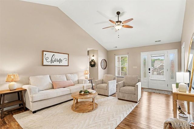 9618 E Vista Drive, Hillsboro, MO 63050