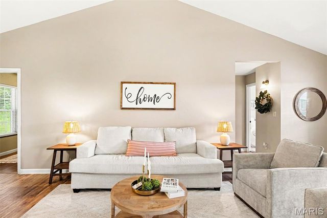 9618 E Vista Drive, Hillsboro, MO 63050