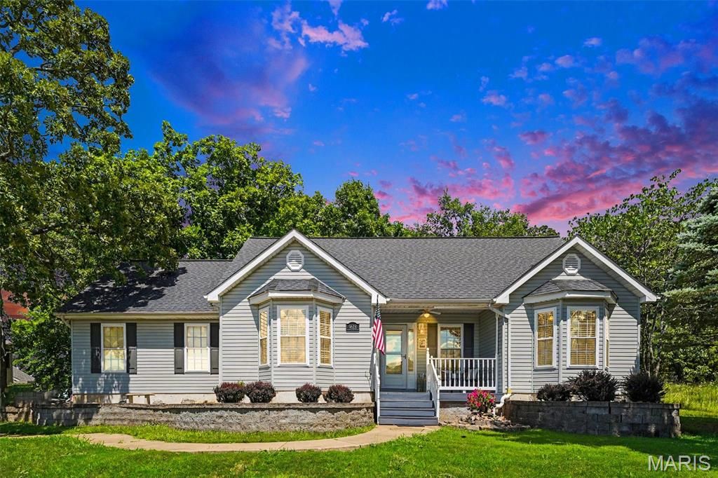 9618 E Vista Drive, Hillsboro, MO 63050