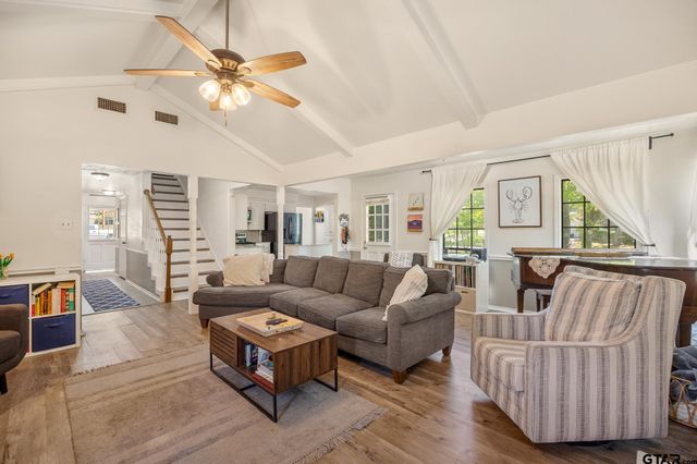 10887 Knollwood Dr, Tyler, TX 75703