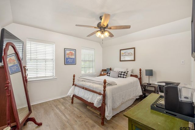 10887 Knollwood Dr, Tyler, TX 75703