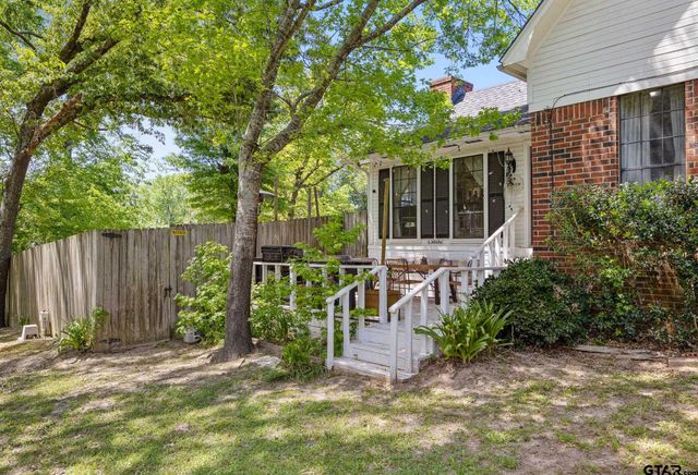 10887 Knollwood Dr, Tyler, TX 75703