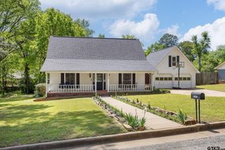 10887 Knollwood Dr, Tyler, TX 75703