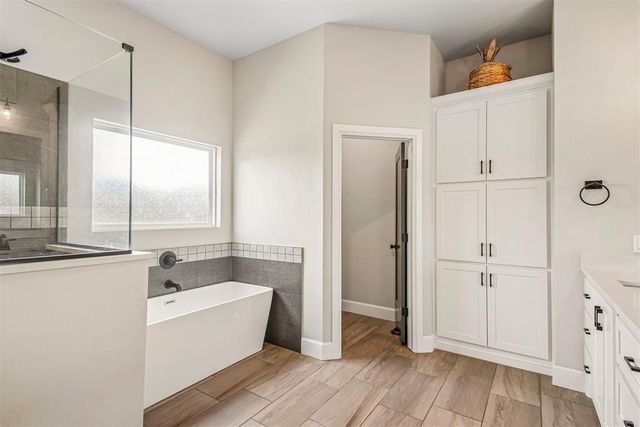 11721 NW 108th Terrace, Yukon, OK 73099