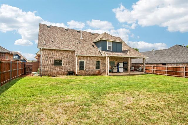 11721 NW 108th Terrace, Yukon, OK 73099