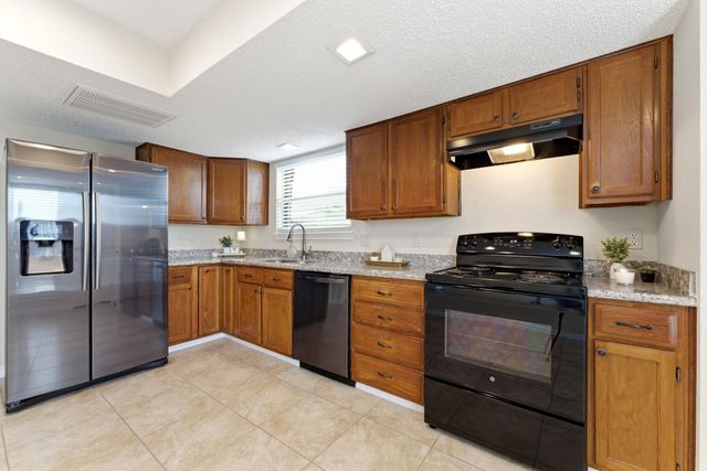 1110 Briarmead Drive, Richmond, TX 77406