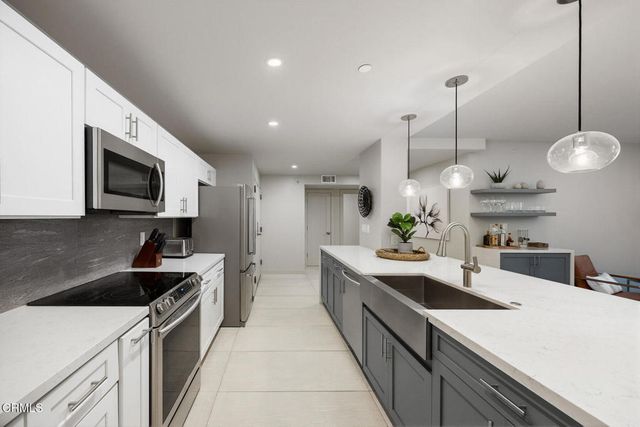 343 Pioneer Drive 101, Glendale, CA 91203