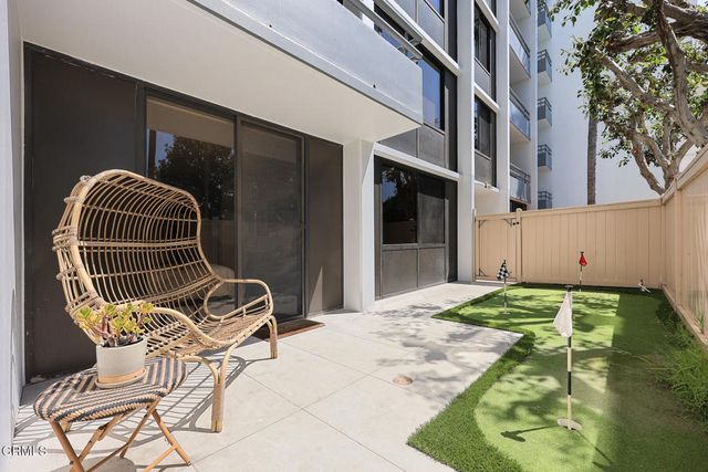 343 Pioneer Drive 101, Glendale, CA 91203