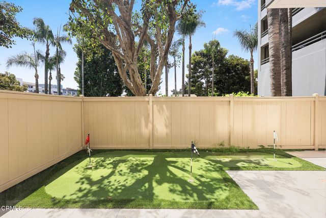 343 Pioneer Drive 101, Glendale, CA 91203