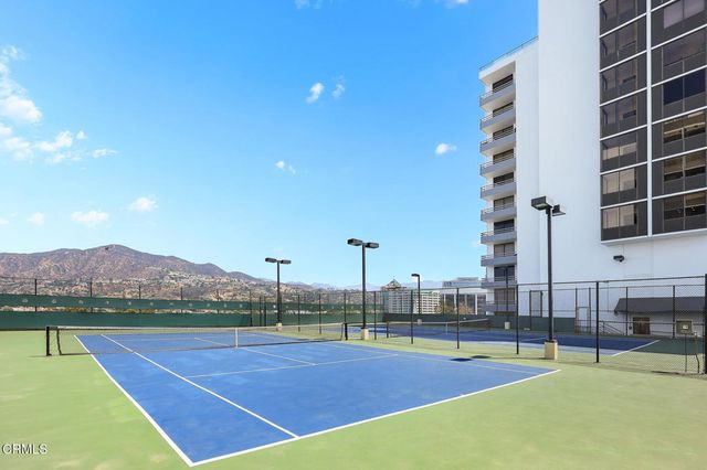 343 Pioneer Drive 101, Glendale, CA 91203