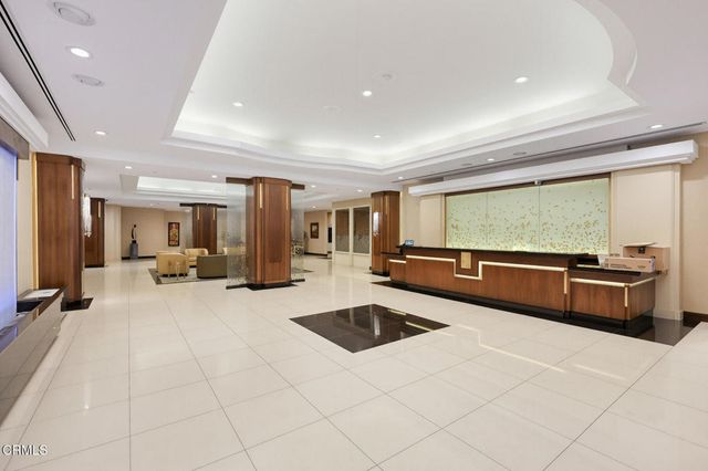 343 Pioneer Drive 101, Glendale, CA 91203