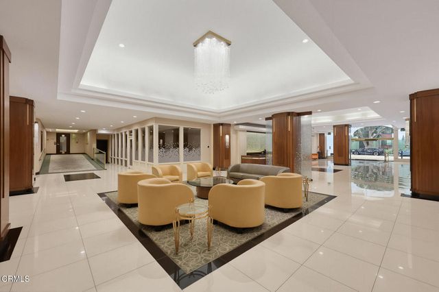 343 Pioneer Drive 101, Glendale, CA 91203
