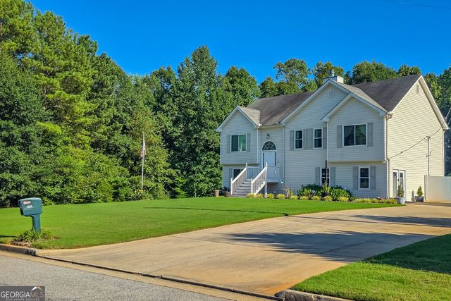1016 Hamilton Drive, Locust Grove, GA 30248