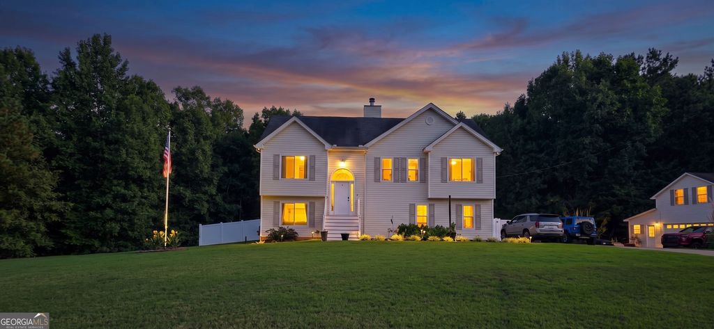 1016 Hamilton Drive, Locust Grove, GA 30248