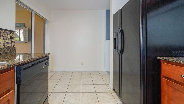 176 COQUINA BAY DR DRIVE, St Petersburg, FL 33705