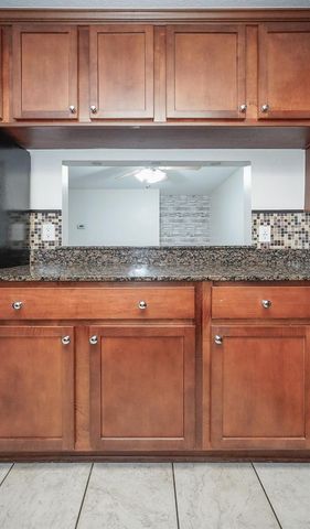 176 COQUINA BAY DR DRIVE, St Petersburg, FL 33705