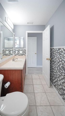 176 COQUINA BAY DR DRIVE, St Petersburg, FL 33705