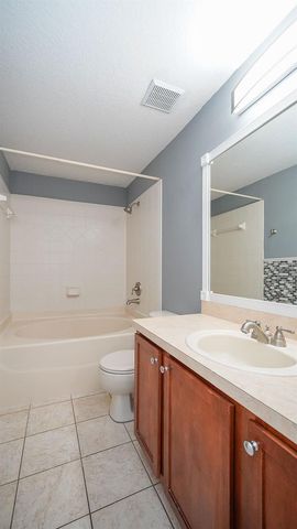 176 COQUINA BAY DR DRIVE, St Petersburg, FL 33705