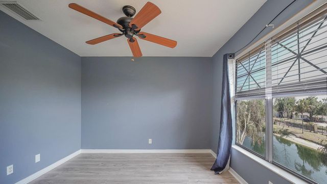 176 COQUINA BAY DR DRIVE, St Petersburg, FL 33705