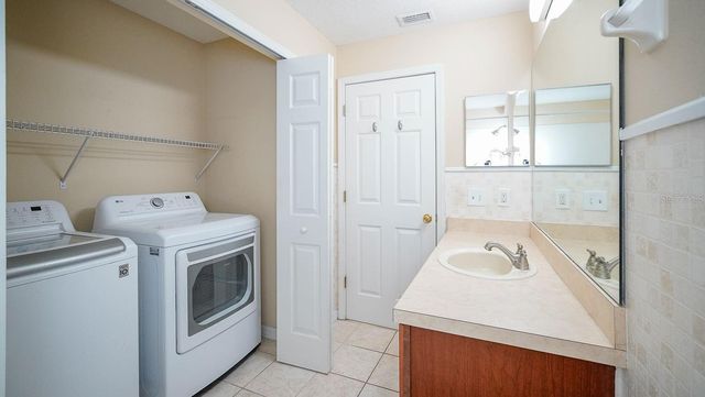 176 COQUINA BAY DR DRIVE, St Petersburg, FL 33705