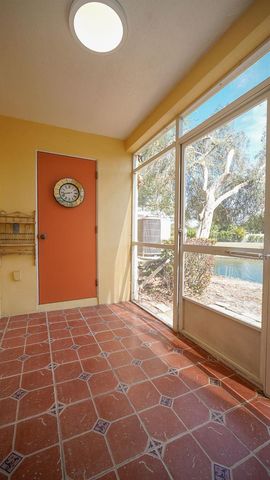 176 COQUINA BAY DR DRIVE, St Petersburg, FL 33705