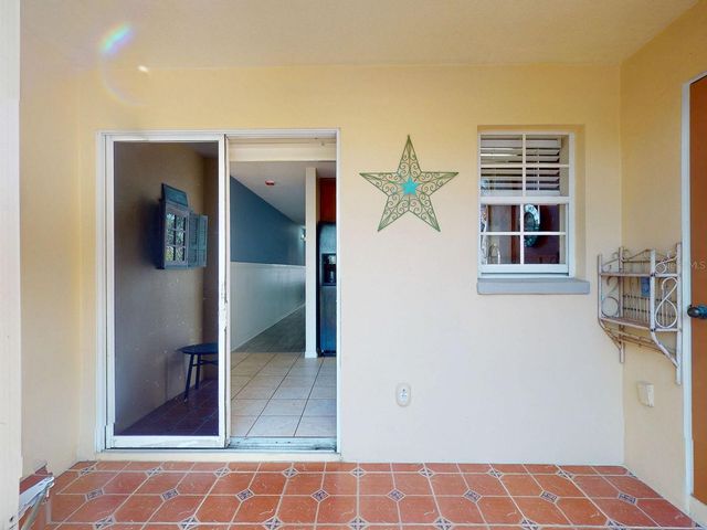 176 COQUINA BAY DR DRIVE, St Petersburg, FL 33705