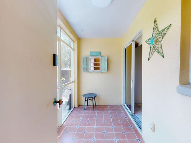 176 COQUINA BAY DR DRIVE, St Petersburg, FL 33705
