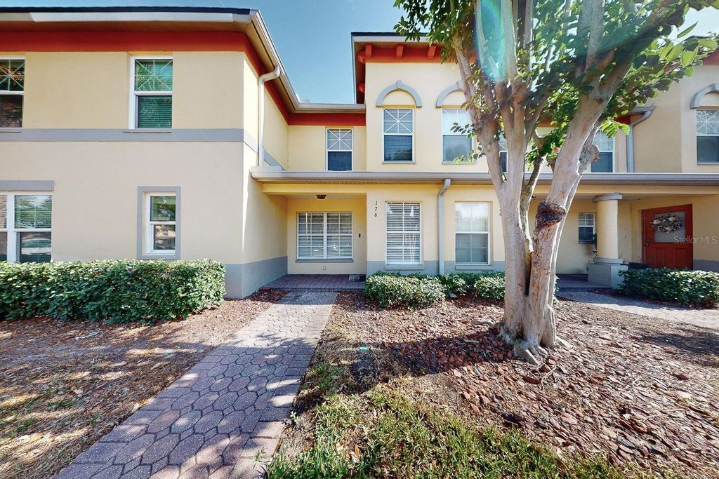 176 COQUINA BAY DR DRIVE, St Petersburg, FL 33705