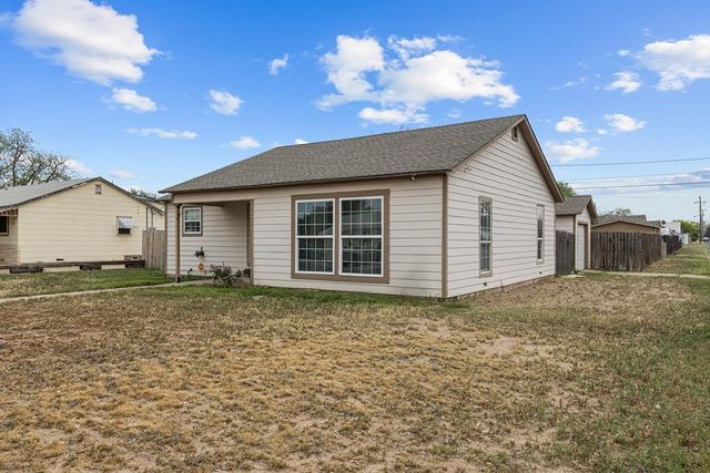 919 W 22nd St, Odessa, TX 79763