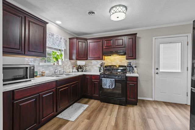 919 W 22nd St, Odessa, TX 79763