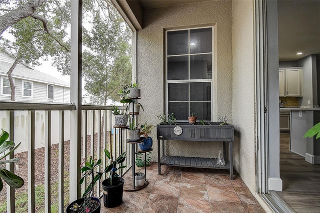1426 HILLVIEW LANE, Tarpon Springs, FL 34689