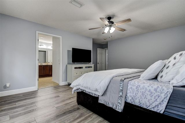 1426 HILLVIEW LANE, Tarpon Springs, FL 34689