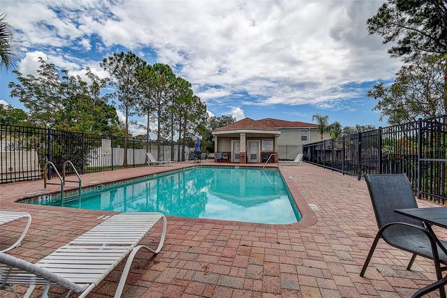 1426 HILLVIEW LANE, Tarpon Springs, FL 34689
