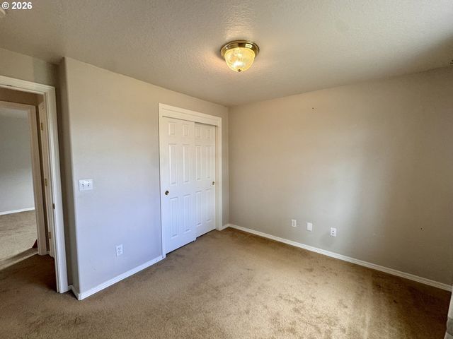 310 W 13TH St, Lafayette, OR 97127