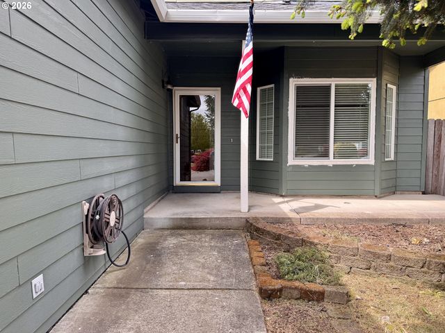 310 W 13TH St, Lafayette, OR 97127
