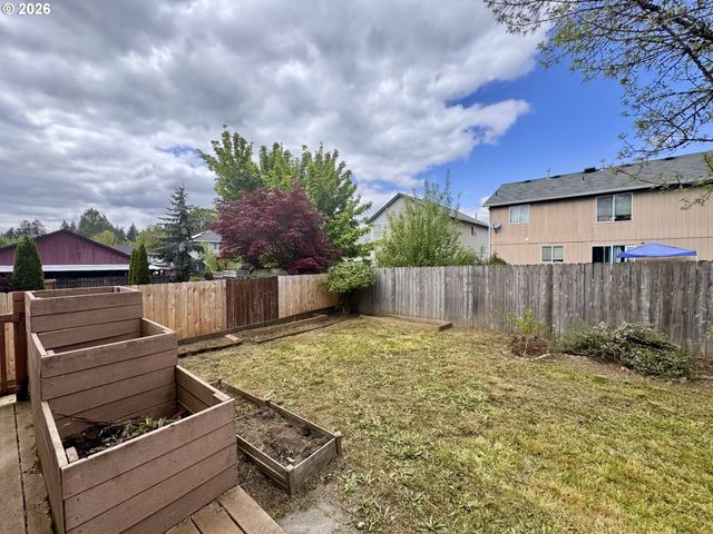 310 W 13TH St, Lafayette, OR 97127