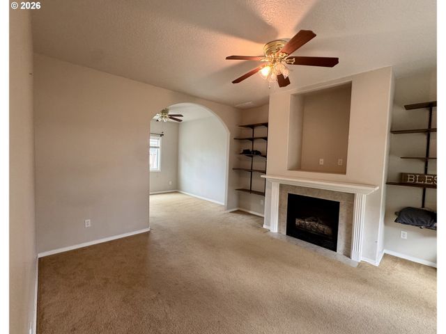310 W 13TH St, Lafayette, OR 97127