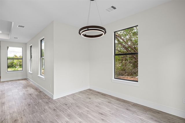 5622 Van Horn Drive, Granbury, TX 76048