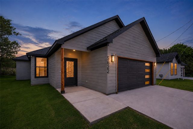 5622 Van Horn Drive, Granbury, TX 76048