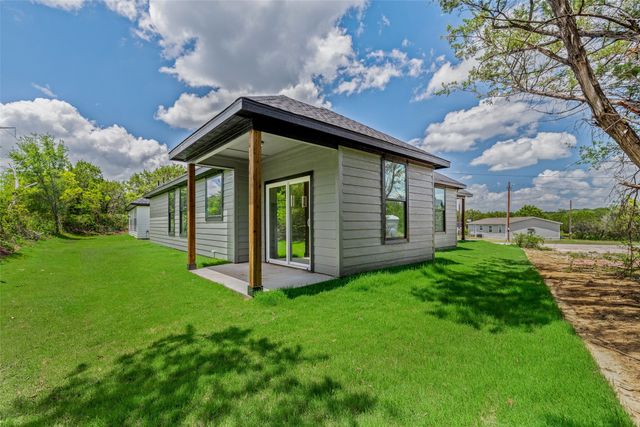 5622 Van Horn Drive, Granbury, TX 76048